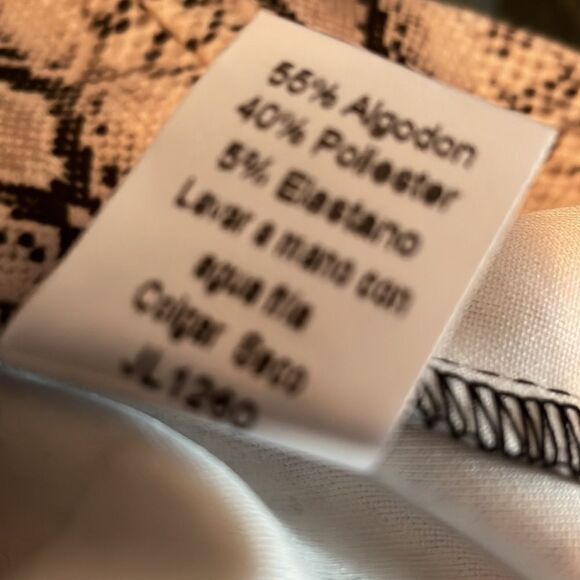 Carmin Women’s Snakeskin Print Mini Skirt Size L - Picture 4 of 5